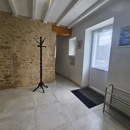 Les Fontaines Apartment *